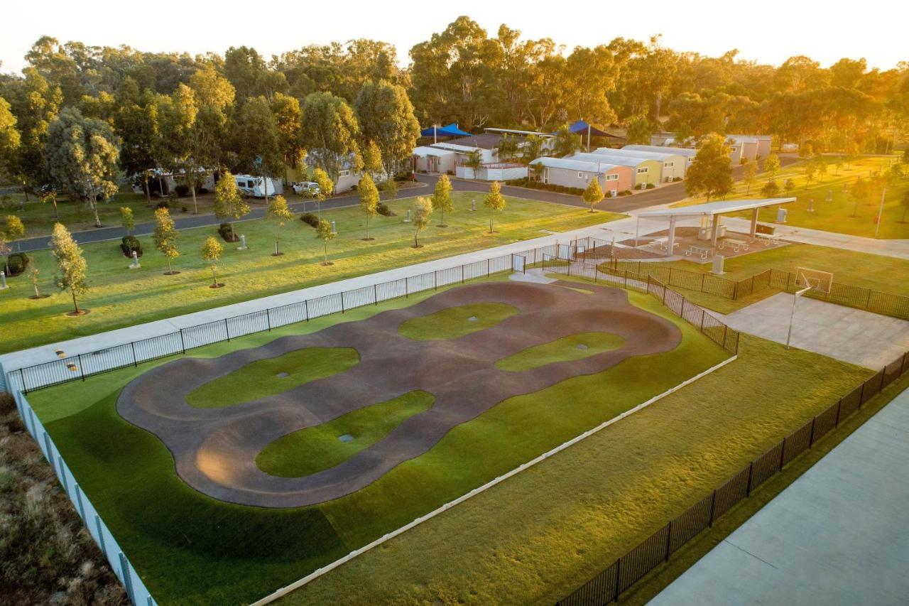 Big4 Deniliquin Holiday Park エクステリア 写真