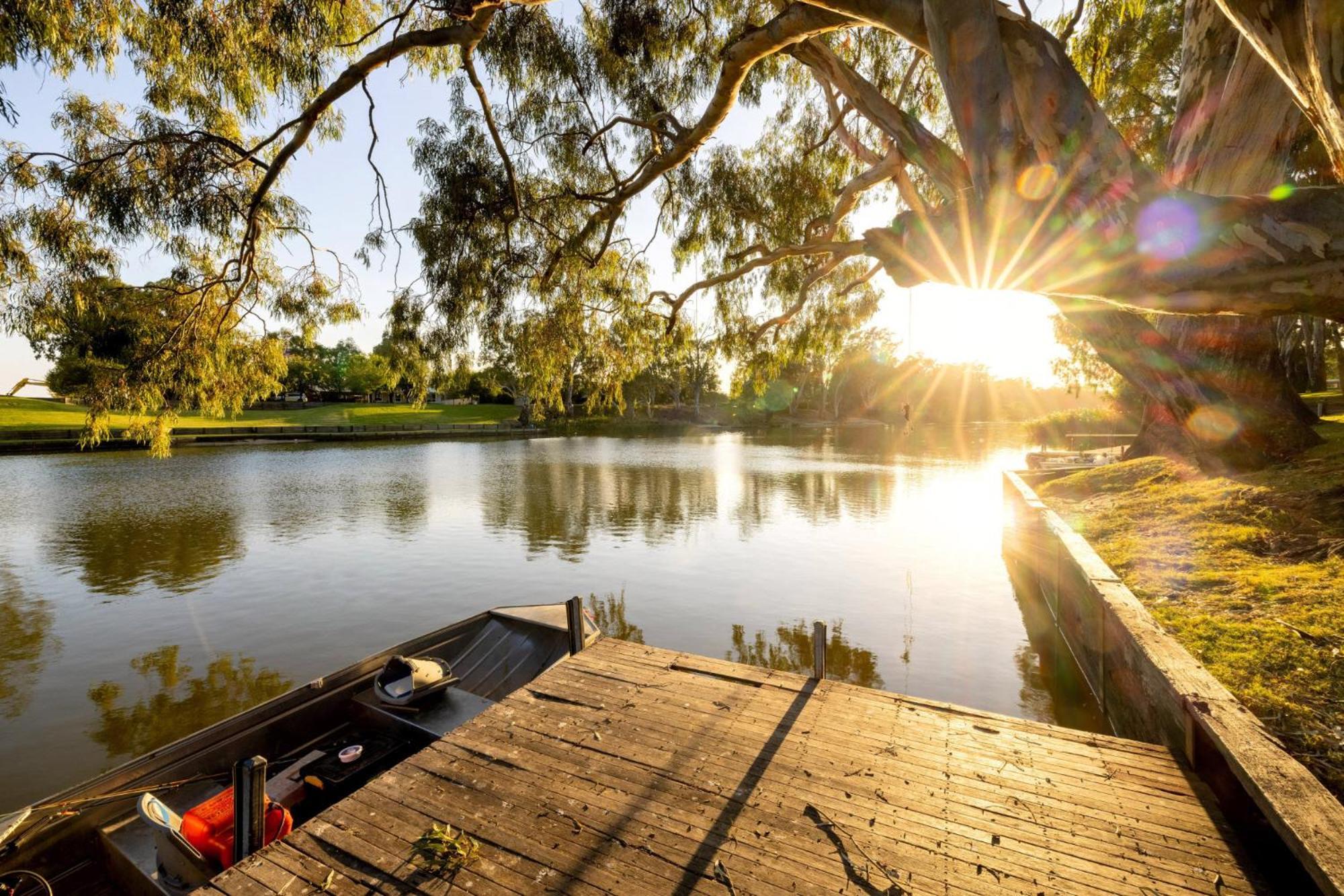 Big4 Deniliquin Holiday Park エクステリア 写真