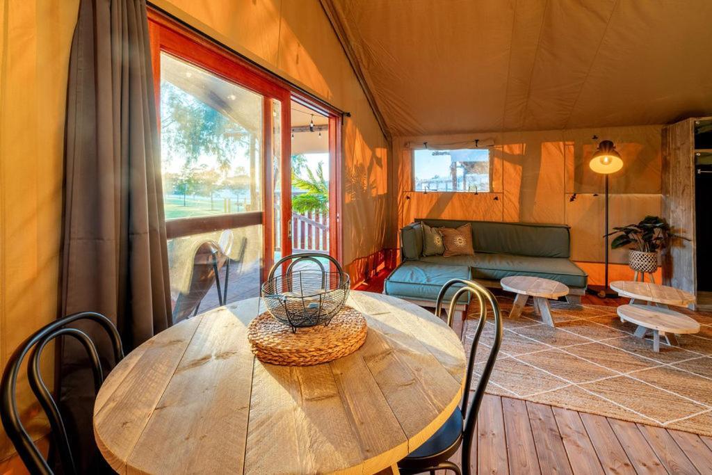Big4 Deniliquin Holiday Park エクステリア 写真