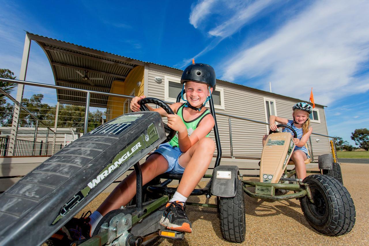 Big4 Deniliquin Holiday Park エクステリア 写真